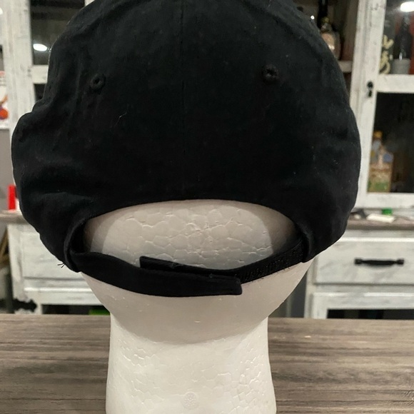 Solid Black Adjustable Hat♠️ - Picture 2 of 2